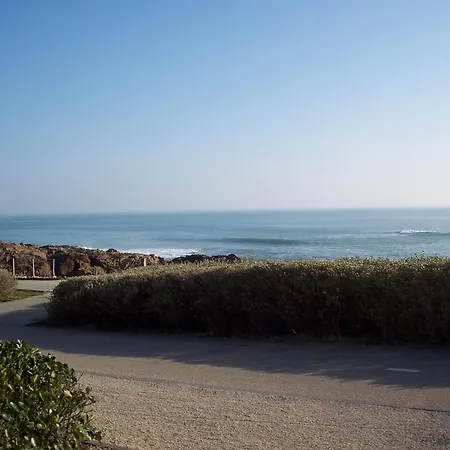 Le Fief Des Barres *